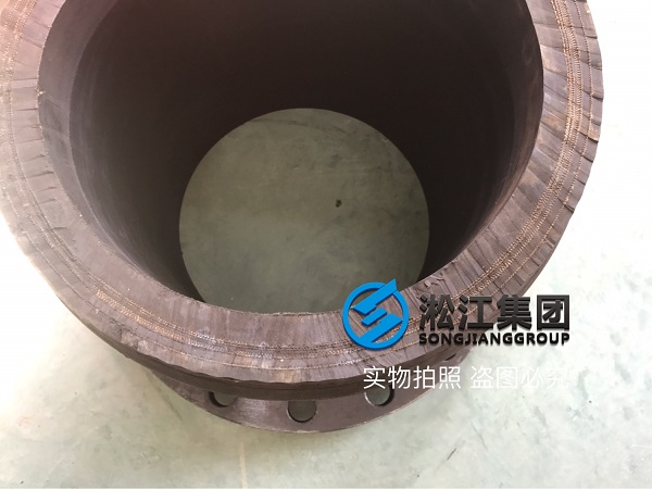 【發貨現場】長江抽水橡膠軟管接頭發往重慶豐都縣水泥廠 【發貨現場】長江抽水橡膠軟管接頭發往重慶豐都縣水泥廠