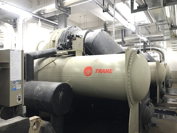 TRANE特靈冷水機(jī)組橡膠接頭現(xiàn)場 TRANE特靈冷水機(jī)組橡膠接頭現(xiàn)場